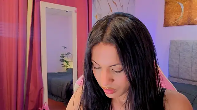 Chatroom XXX en direct de clara_evanss