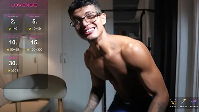 Paradise_boy__ live XXX chat