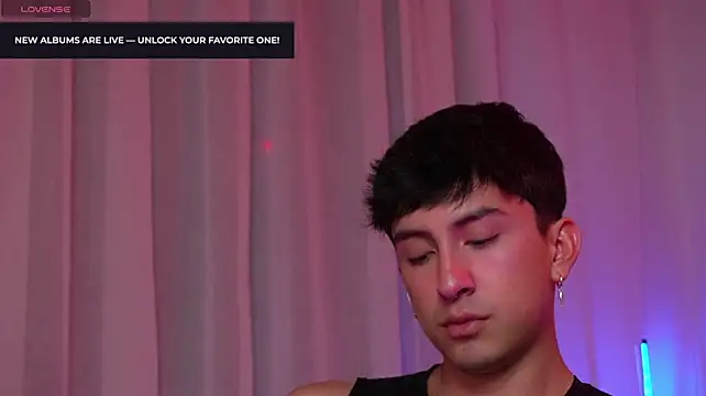 sweettaaron01 Adlı Modelin Canlı XXX Sohbeti