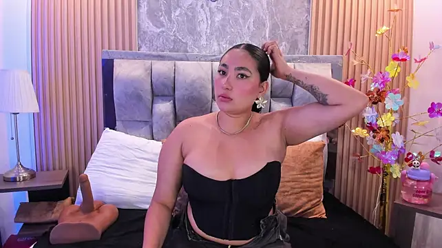 دردشة Sulay_Kim الجنسية ال مباشرة