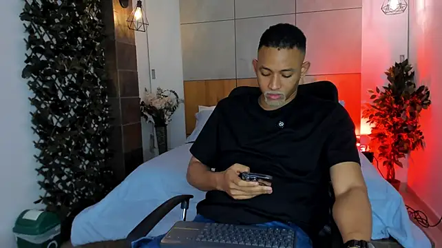 B_Wild Live XXX Chat