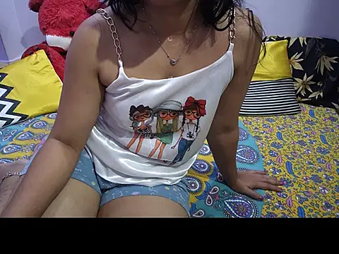 BabyNaina's Live XXX Chat