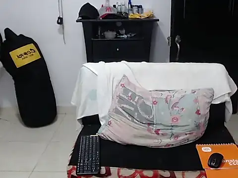 Zac_Efront Chat XXX live