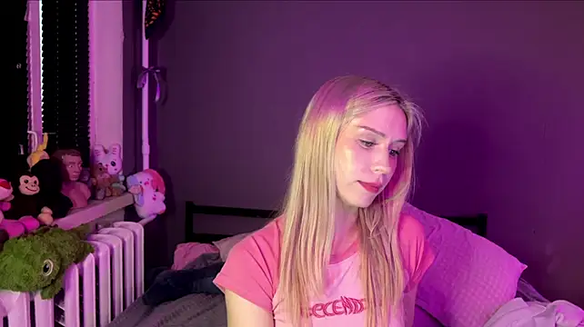 sexy_cute18: онлайн-секс-чат