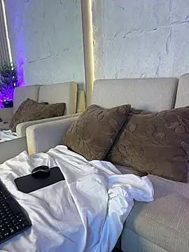 Chat +18 de CristalCollins_ ao vivo