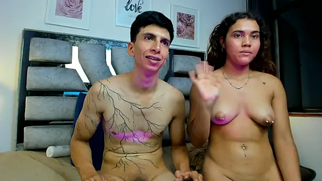 צ'אט XXX בשידור חי של lia_and_stiven