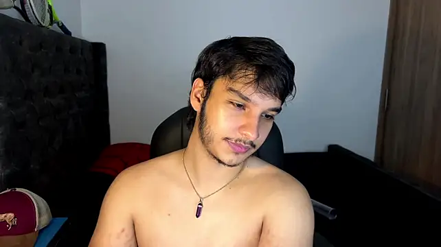 הופעת וובקאם של ValentinoCruzz