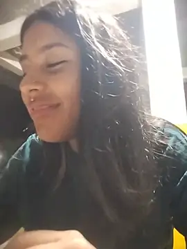 צ'אט XXX בשידור חי של SQUIRTKITTY_