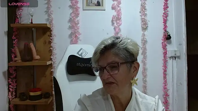 Chat +18 de bety-cum2 ao vivo