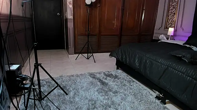 adrian_black86306 Live XXX-Chat