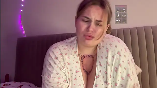 Nata102 Live XXX-chat
