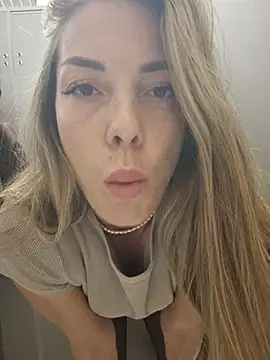 XXX chat uživo modela Anna_Nights