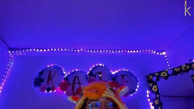 XXX chat u živo modela KATERAW
