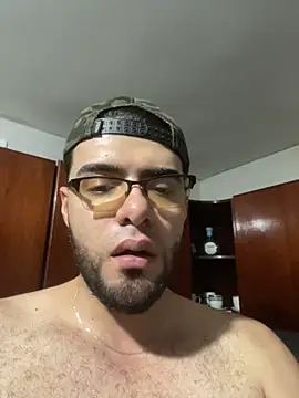 Онлайн чат XXX MarkoX_X