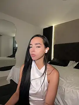 ValentinaMilan_X Live XXX-chat