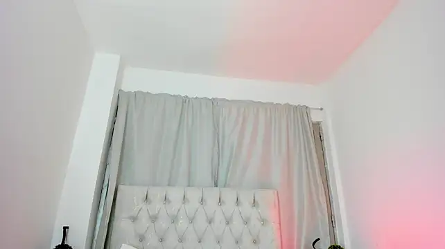 XXX chat uživo modela AmbarFoxx_
