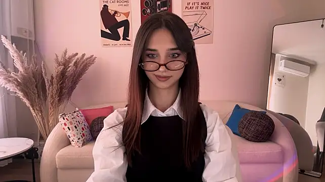LinaMour Adlı Modelin Canlı XXX Sohbeti