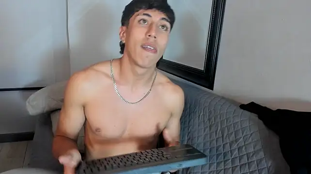 Chat +18 de Gerard_evans_ ao vivo