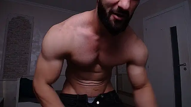 MicahLane Chat XXX in diretta