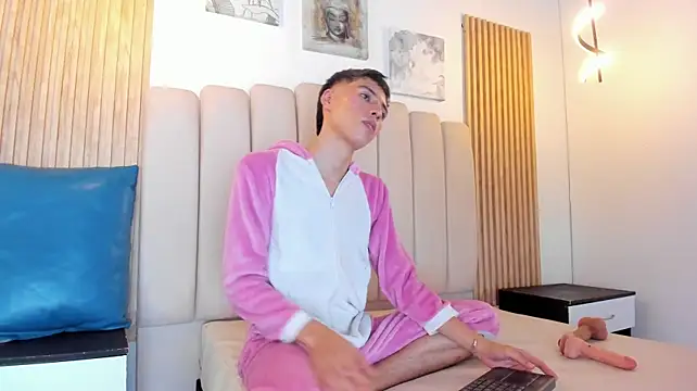 KENNY_HANK's Live XXX Chat