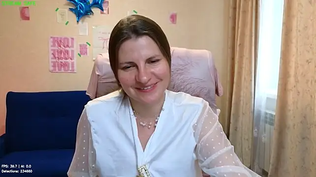 Mirabelle_Velvet Adlı Modelin Canlı XXX Sohbeti