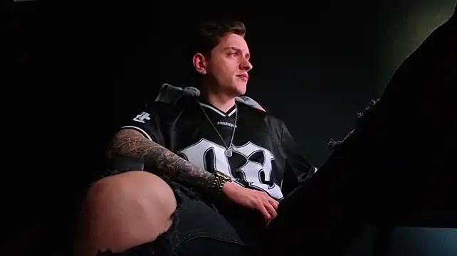 FelixStarkk 现场XXX聊天