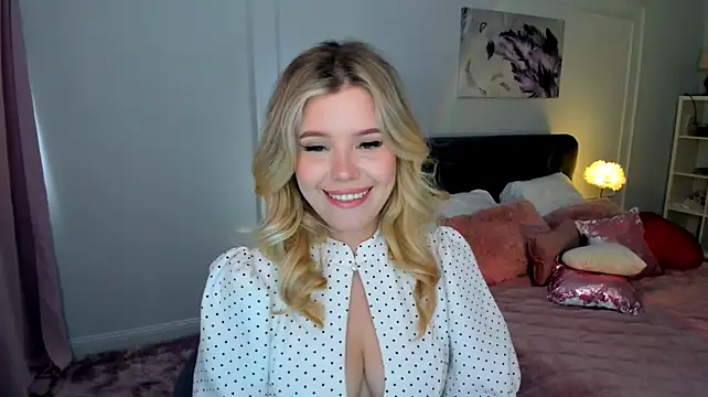 FollowLoveen Live XXX chat