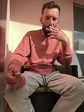 צ'אט XXX בשידור חי של Michel_huge