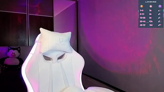 צ'אט XXX בשידור חי של AmyFoxy