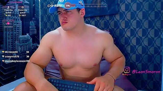 Leonsmoron's Live XXX Chat