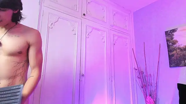 צ'אט XXX בשידור חי של Tyler_durten