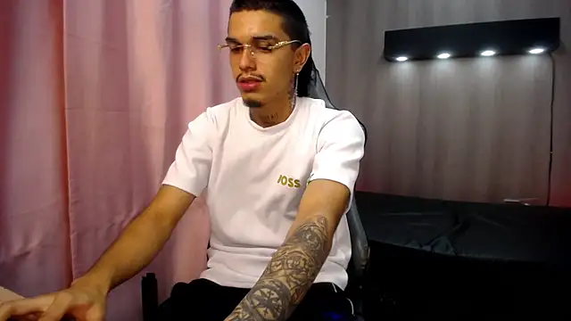 Tayson_Hot XXX ча т на живо