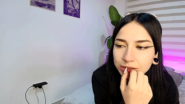 Sky_Intimate – Naživo XXX chat
