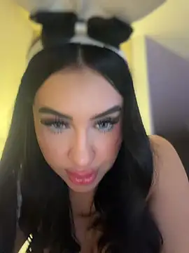 LindseyMos Live XXX-chat