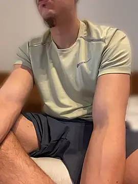 Hotdickxl webcam show