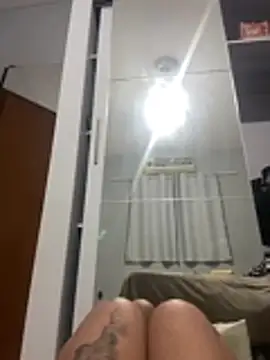 Grazi457 XXX чат на живо
