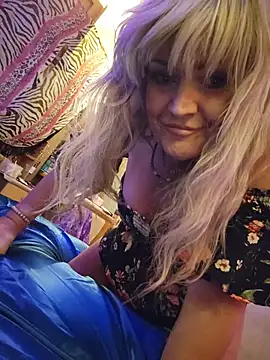 Онлайн чат XXX annika_lately