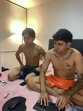 BossSamX XXX чат на живо