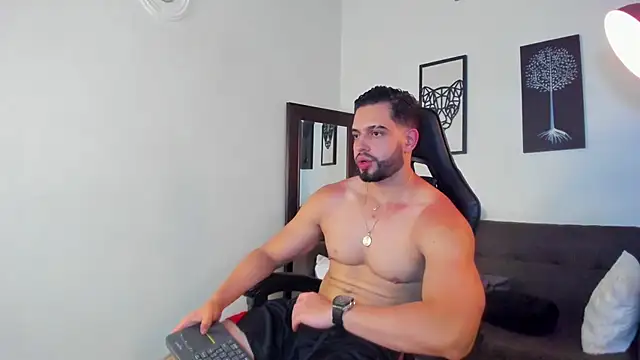 Chat XXX en directo de Justin_kingX7