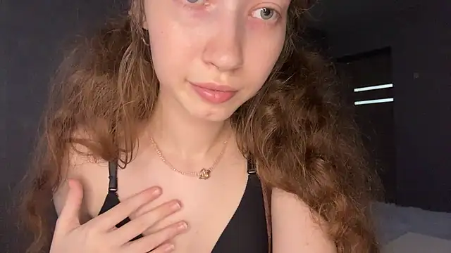 Emily_Mur_ XXX чат на живо