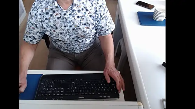 dutchpornking: онлайн-секс-чат