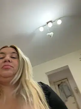 TheeaBlanco's Live XXX Chat