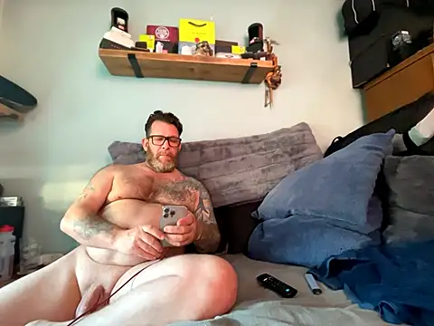 แชท XXX สดของ Tattooednakedguy