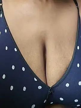 Chat XXX ao vivo de Desi_Maya69