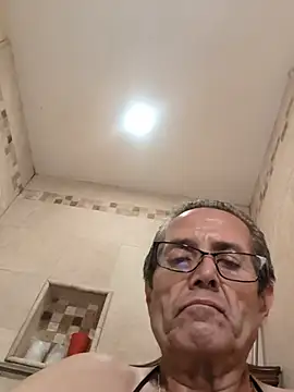 bobby69cock: онлайн-секс-чат