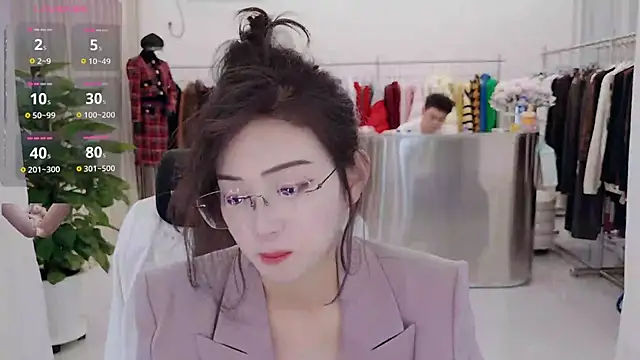yangyang-777 网络视讯表演