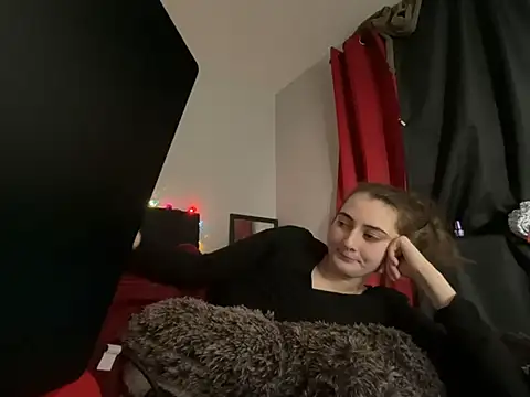 Czat XXX na żywo – Snowbunnycake_131