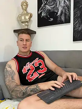 XXX chat uživo modela AlexHarrington