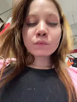 SlavicCandy Live XXX-Chat