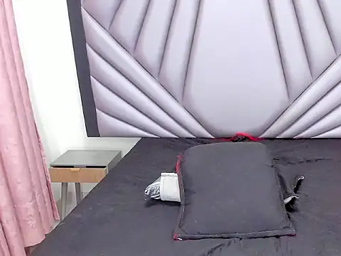 Pokazy przed kamerką – King_sexxx69